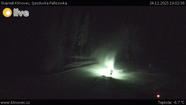 Skiareál Klínovec - Sjezdovka Pařezovka, lanovka CineStar Express - 24.12.2025 v 19:02