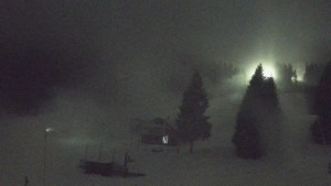 Skiareál Klínovec - Sjezdovka Pařezovka, lanovka CineStar Express - 31.12.2025 v 00:45