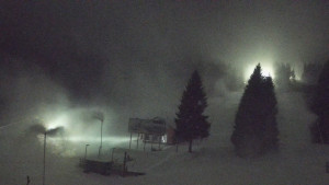 Skiareál Klínovec - Sjezdovka Pařezovka, lanovka CineStar Express - 31.12.2025 v 02:45