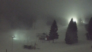 Skiareál Klínovec - Sjezdovka Pařezovka, lanovka CineStar Express - 1.1.2026 v 05:45