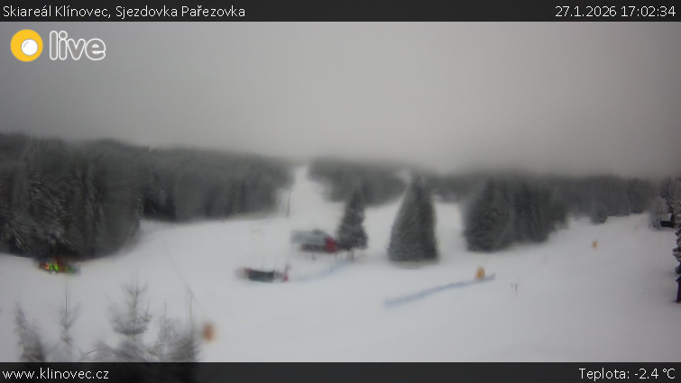 Skiareál Klínovec - Sjezdovka Pařezovka, lanovka CineStar Express - 27.1.2026 v 17:02