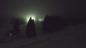 Skiareál Klínovec - Sjezdovka Pařezovka, lanovka CineStar Express - 9.2.2026 v 03:15