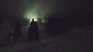 Skiareál Klínovec - Sjezdovka Pařezovka, lanovka CineStar Express - 9.2.2026 v 04:15