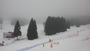 Skiareál Klínovec - Sjezdovka Pařezovka, lanovka CineStar Express - 9.2.2026 v 08:45