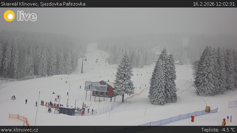 Skiareál Klínovec - Sjezdovka Pařezovka, lanovka CineStar Express - 16.2.2026 v 12:02
