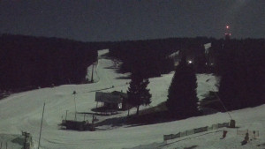 Skiareál Klínovec - Sjezdovka Pařezovka, lanovka CineStar Express - 2.3.2026 v 01:45