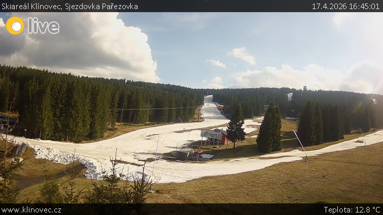 Skiareál Klínovec - Sjezdovka Pařezovka, lanovka CineStar Express - 17.4.2026 v 16:45