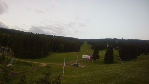 Skiareál Klínovec - Sjezdovka Pařezovka, lanovka CineStar Express - 9.6.2026 v 04:45