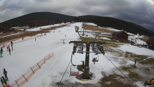 Horské atrakce Ramzová - Dolní část sjezdovky Skiareálu Ramzová - 5.2.2024 v 14:00 Horské atrakce Ramzová - Dolní část sjezdovky Skiareálu Ramzová - 5.2.2024 v 14:00