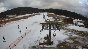 Horské atrakce Ramzová - Dolní část sjezdovky Skiareálu Ramzová - 5.2.2024 v 16:00 Horské atrakce Ramzová - Dolní část sjezdovky Skiareálu Ramzová - 5.2.2024 v 16:00