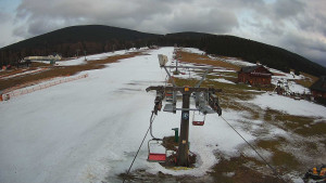 Horské atrakce Ramzová - Dolní část sjezdovky Skiareálu Ramzová - 5.2.2024 v 17:00 Horské atrakce Ramzová - Dolní část sjezdovky Skiareálu Ramzová - 5.2.2024 v 17:00