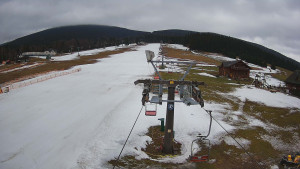 Horské atrakce Ramzová - Dolní část sjezdovky Skiareálu Ramzová - 6.2.2024 v 08:00 Horské atrakce Ramzová - Dolní část sjezdovky Skiareálu Ramzová - 6.2.2024 v 08:00