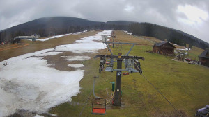 Horské atrakce Ramzová - Dolní část sjezdovky Skiareálu Ramzová - 12.2.2024 v 11:00 Horské atrakce Ramzová - Dolní část sjezdovky Skiareálu Ramzová - 12.2.2024 v 11:00
