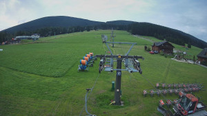 Horské atrakce Ramzová - Dolní část sjezdovky Skiareálu Ramzová - 2.8.2024 v 05:00 Horské atrakce Ramzová - Dolní část sjezdovky Skiareálu Ramzová - 2.8.2024 v 05:00