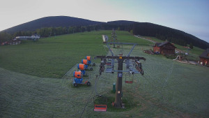 Skiarena R3 Ramzová - Dolní část sjezdovky Skiareálu Ramzová - 9.5.2025 v 05:00