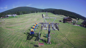 Skiarena R3 Ramzová - Dolní část sjezdovky Skiareálu Ramzová - 15.6.2025 v 17:00