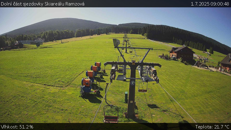 Skiarena R3 Ramzová - Dolní část sjezdovky Skiareálu Ramzová - 1.7.2025 v 09:00 Skiarena R3 Ramzová - Dolní část sjezdovky Skiareálu Ramzová - 1.7.2025 v 09:00