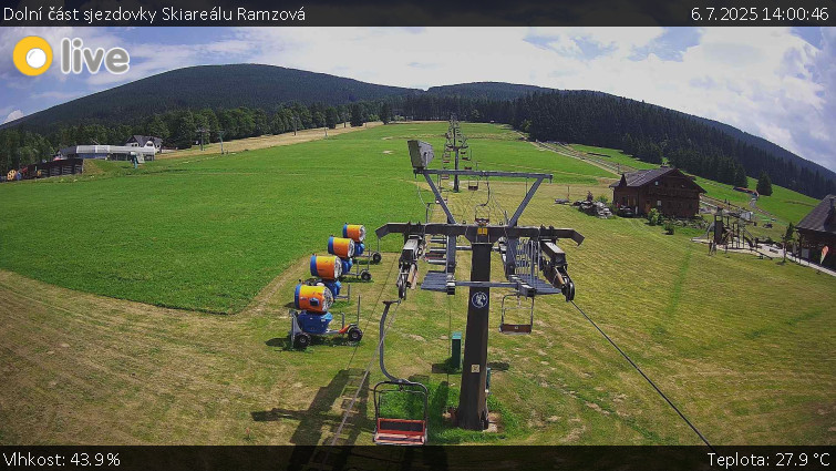 Skiarena R3 Ramzová - Dolní část sjezdovky Skiareálu Ramzová - 6.7.2025 v 14:00 Skiarena R3 Ramzová - Dolní část sjezdovky Skiareálu Ramzová - 6.7.2025 v 14:00