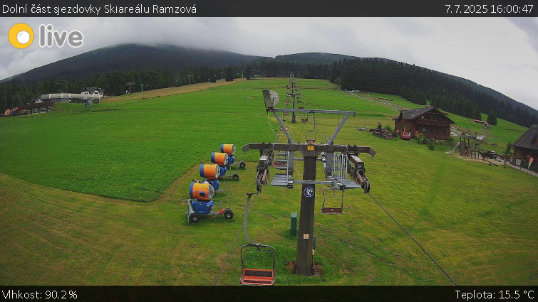 Skiarena R3 Ramzová - Dolní část sjezdovky Skiareálu Ramzová - 7.7.2025 v 16:00 Skiarena R3 Ramzová - Dolní část sjezdovky Skiareálu Ramzová - 7.7.2025 v 16:00