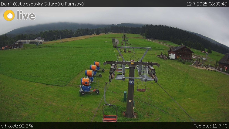 Skiarena R3 Ramzová - Dolní část sjezdovky Skiareálu Ramzová - 12.7.2025 v 08:00 Skiarena R3 Ramzová - Dolní část sjezdovky Skiareálu Ramzová - 12.7.2025 v 08:00