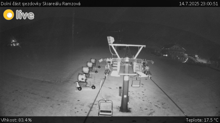 Skiarena R3 Ramzová - Dolní část sjezdovky Skiareálu Ramzová - 14.7.2025 v 23:00 Skiarena R3 Ramzová - Dolní část sjezdovky Skiareálu Ramzová - 14.7.2025 v 23:00