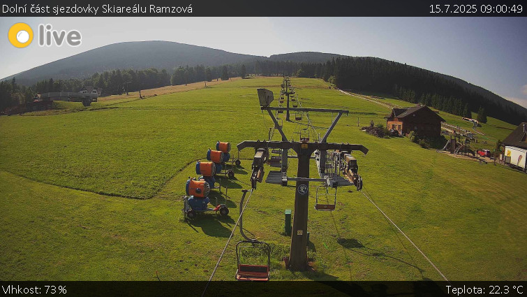 Skiarena R3 Ramzová - Dolní část sjezdovky Skiareálu Ramzová - 15.7.2025 v 09:00 Skiarena R3 Ramzová - Dolní část sjezdovky Skiareálu Ramzová - 15.7.2025 v 09:00