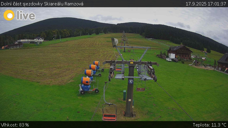 Horské atrakce Ramzová - Dolní část sjezdovky Skiareálu Ramzová - 17.9.2025 v 17:01