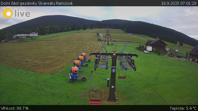 Horské atrakce Ramzová - Dolní část sjezdovky Skiareálu Ramzová - 18.9.2025 v 07:01