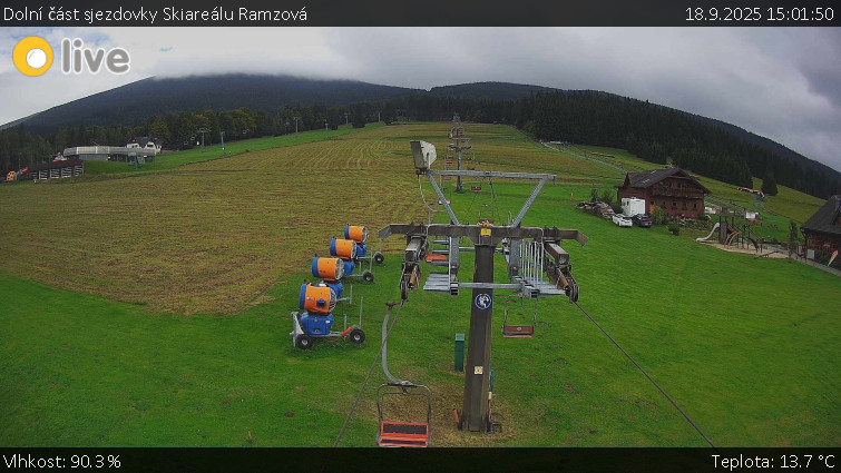 Horské atrakce Ramzová - Dolní část sjezdovky Skiareálu Ramzová - 18.9.2025 v 15:01