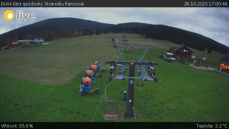 Horské atrakce Ramzová - Dolní část sjezdovky Skiareálu Ramzová - 26.10.2025 v 17:00 Horské atrakce Ramzová - Dolní část sjezdovky Skiareálu Ramzová - 26.10.2025 v 17:00