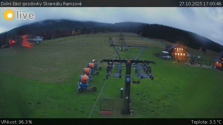Horské atrakce Ramzová - Dolní část sjezdovky Skiareálu Ramzová - 27.10.2025 v 17:00 Horské atrakce Ramzová - Dolní část sjezdovky Skiareálu Ramzová - 27.10.2025 v 17:00