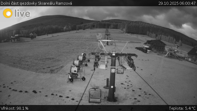 Horské atrakce Ramzová - Dolní část sjezdovky Skiareálu Ramzová - 29.10.2025 v 06:00 Horské atrakce Ramzová - Dolní část sjezdovky Skiareálu Ramzová - 29.10.2025 v 06:00