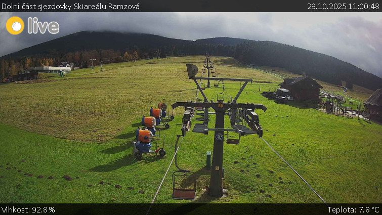 Horské atrakce Ramzová - Dolní část sjezdovky Skiareálu Ramzová - 29.10.2025 v 11:00 Horské atrakce Ramzová - Dolní část sjezdovky Skiareálu Ramzová - 29.10.2025 v 11:00