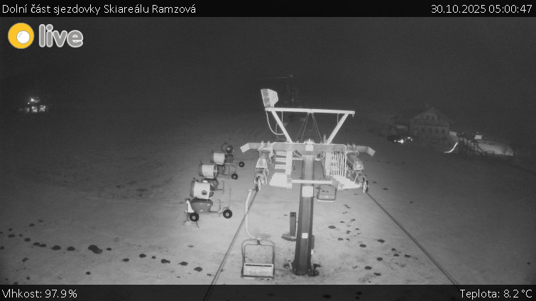 Horské atrakce Ramzová - Dolní část sjezdovky Skiareálu Ramzová - 30.10.2025 v 05:00 Horské atrakce Ramzová - Dolní část sjezdovky Skiareálu Ramzová - 30.10.2025 v 05:00