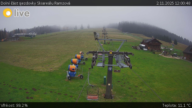 Horské atrakce Ramzová - Dolní část sjezdovky Skiareálu Ramzová - 2.11.2025 v 12:00 Horské atrakce Ramzová - Dolní část sjezdovky Skiareálu Ramzová - 2.11.2025 v 12:00