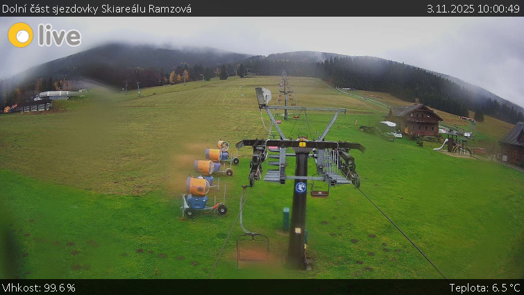 Horské atrakce Ramzová - Dolní část sjezdovky Skiareálu Ramzová - 3.11.2025 v 10:00