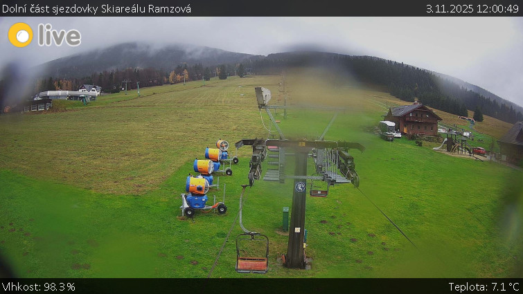 Horské atrakce Ramzová - Dolní část sjezdovky Skiareálu Ramzová - 3.11.2025 v 12:00
