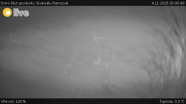 Horské atrakce Ramzová - Dolní část sjezdovky Skiareálu Ramzová - 4.11.2025 v 03:00