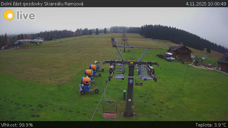 Horské atrakce Ramzová - Dolní část sjezdovky Skiareálu Ramzová - 4.11.2025 v 10:00