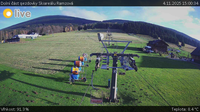 Horské atrakce Ramzová - Dolní část sjezdovky Skiareálu Ramzová - 4.11.2025 v 15:00