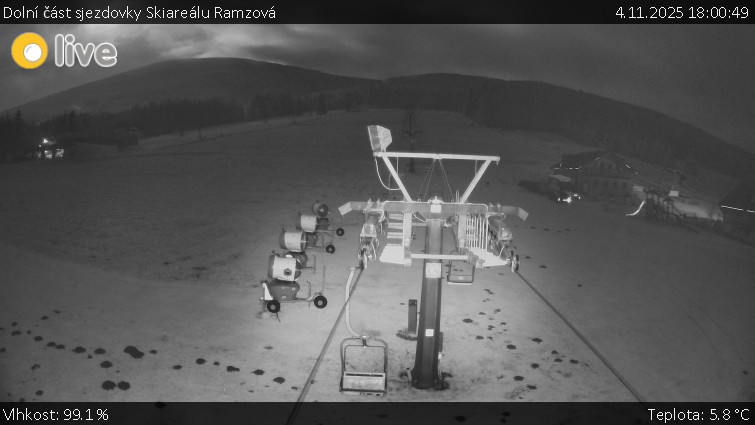 Horské atrakce Ramzová - Dolní část sjezdovky Skiareálu Ramzová - 4.11.2025 v 18:00