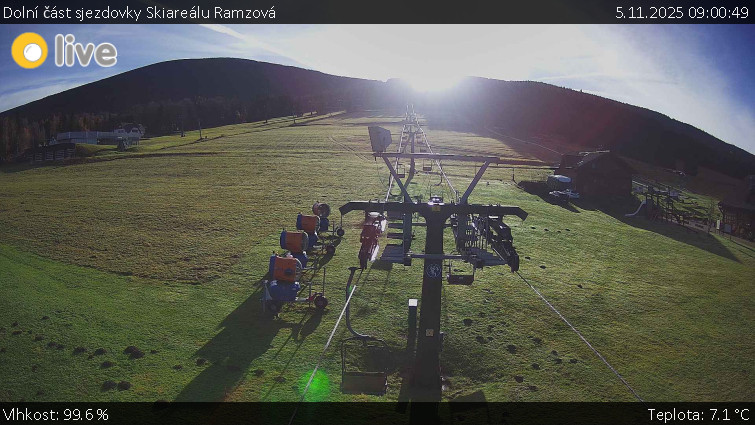 Horské atrakce Ramzová - Dolní část sjezdovky Skiareálu Ramzová - 5.11.2025 v 09:00