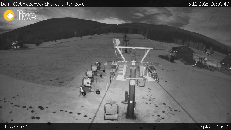 Horské atrakce Ramzová - Dolní část sjezdovky Skiareálu Ramzová - 5.11.2025 v 20:00