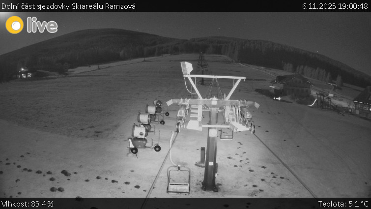 Horské atrakce Ramzová - Dolní část sjezdovky Skiareálu Ramzová - 6.11.2025 v 19:00
