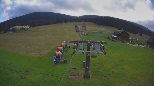 Horské atrakce Ramzová - Dolní část sjezdovky Skiareálu Ramzová - 7.11.2025 v 09:00 Horské atrakce Ramzová - Dolní část sjezdovky Skiareálu Ramzová - 7.11.2025 v 09:00