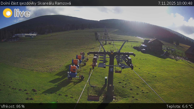 Horské atrakce Ramzová - Dolní část sjezdovky Skiareálu Ramzová - 7.11.2025 v 10:00