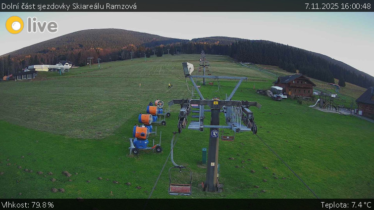 Horské atrakce Ramzová - Dolní část sjezdovky Skiareálu Ramzová - 7.11.2025 v 16:00
