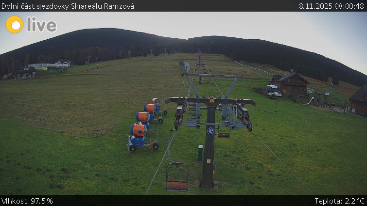 Horské atrakce Ramzová - Dolní část sjezdovky Skiareálu Ramzová - 8.11.2025 v 08:00