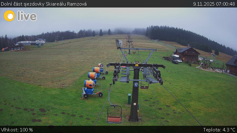 Horské atrakce Ramzová - Dolní část sjezdovky Skiareálu Ramzová - 9.11.2025 v 07:00