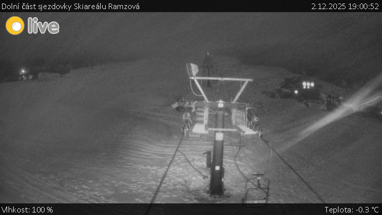 Horské atrakce Ramzová - Dolní část sjezdovky Skiareálu Ramzová - 2.12.2025 v 19:00